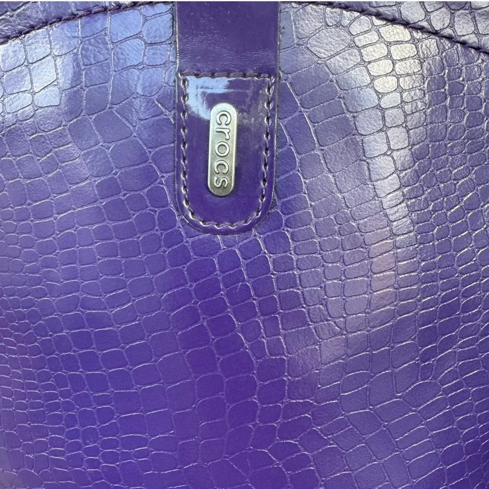 CROCS Women's Purple Faux Snakeskin Print Zip Up Boots Belt Detail Size 7